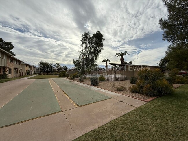 Photo - 4613 S Mill Ave Apartment