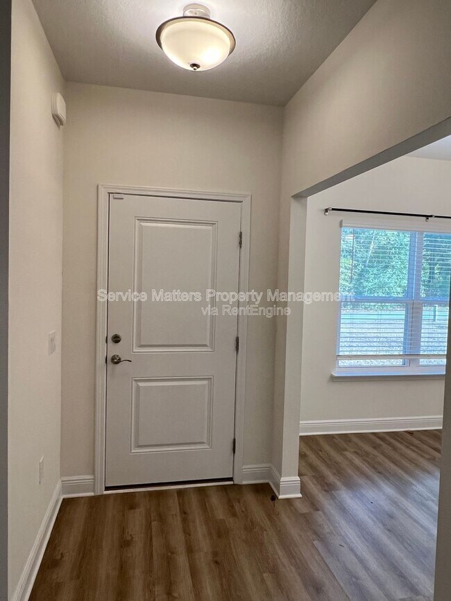 Foto del edificio - 4527 Plowman Ln