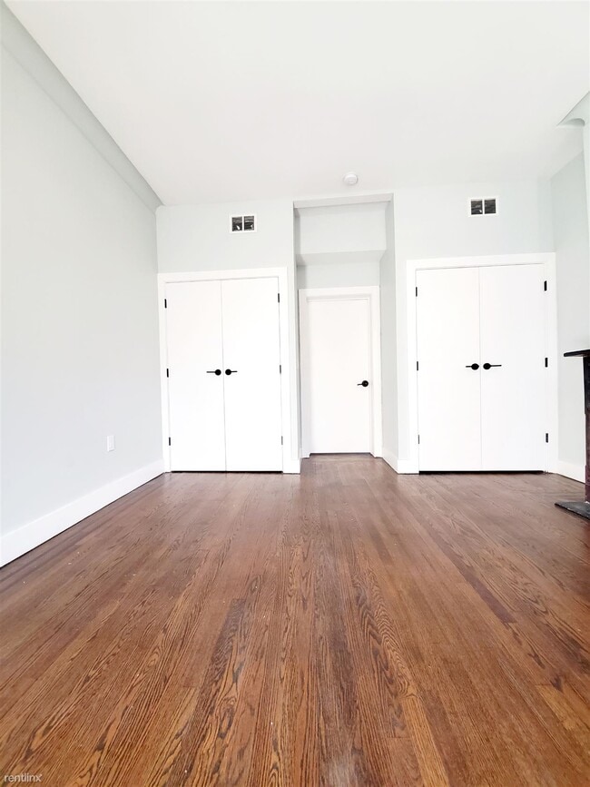 Building Photo - 30 Van Nostrand Ave