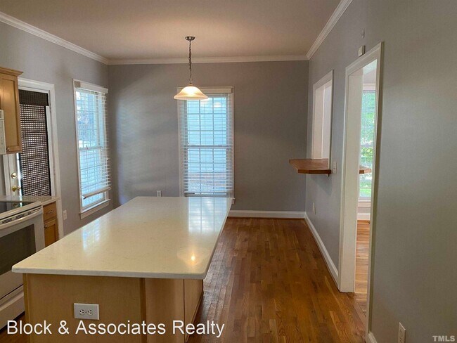 Foto del edificio - 4 br, 2.5 bath House - 228 Kingsport Road