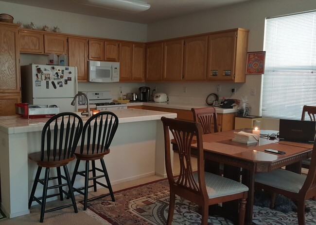 Foto del edificio - North Natomas Home 3 Bed 2 Bath w/ 2 Car G...