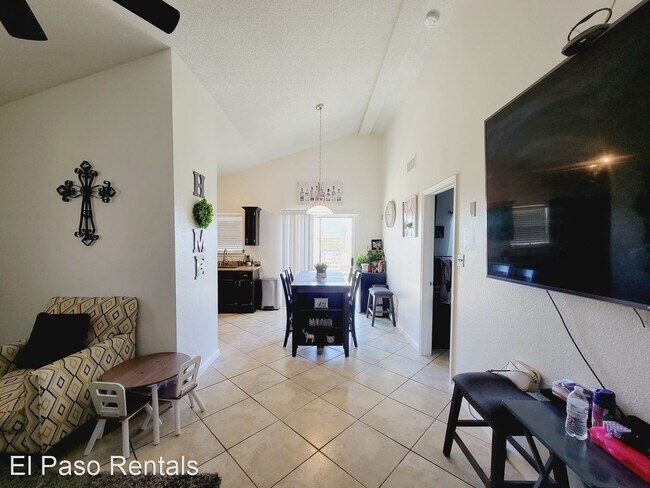 Foto del edificio - 3 br, 2 bath House - 12235 Via Granada