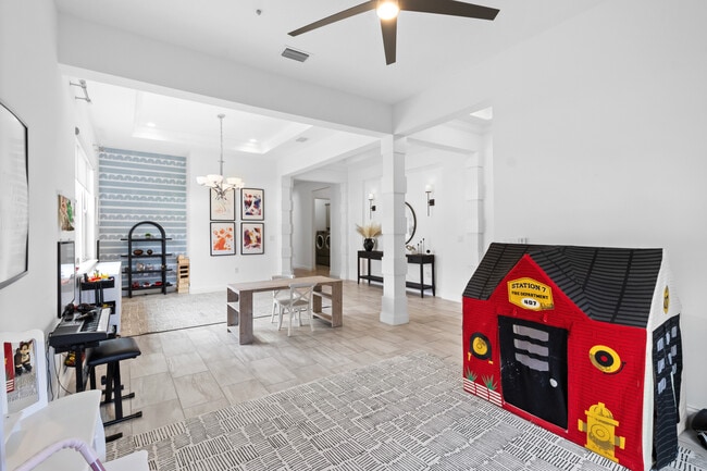 Building Photo - 10414 Angel Oak Ct