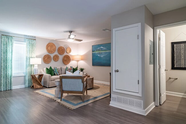 Foto del edificio - ReNew Dunwoody