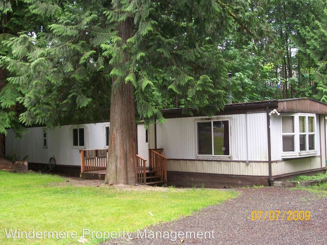 Primary Photo - 3037 Hemlock Way
