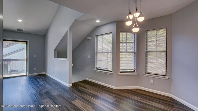 Building Photo - 203 Sunshine Ct