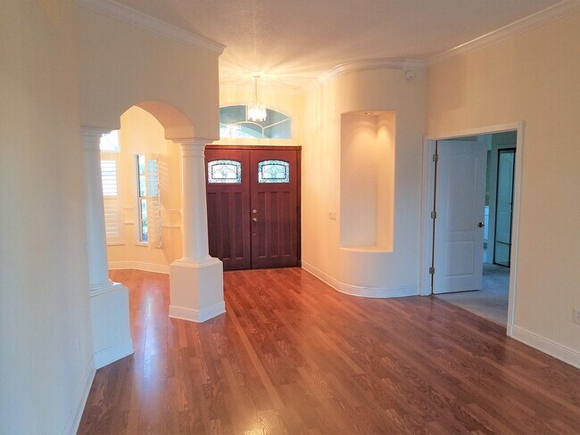 Foto del edificio - 16007 Burnham Way