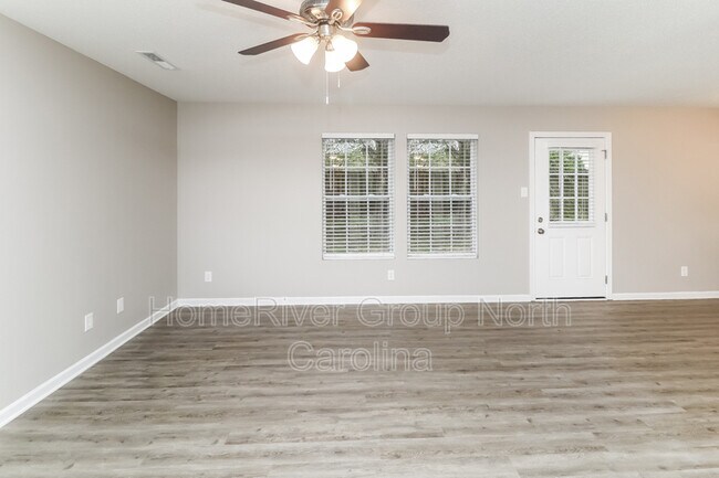 Foto del edificio - 12333 Stowe Acres Dr
