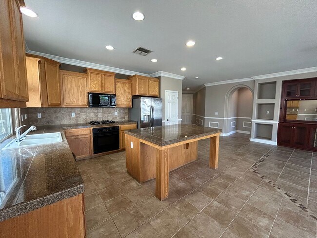 Building Photo - 619 Coppola Ct