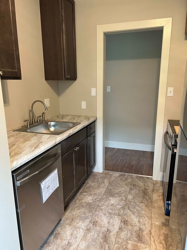 Foto del edificio - 818 North Monroe Street, Unit 1