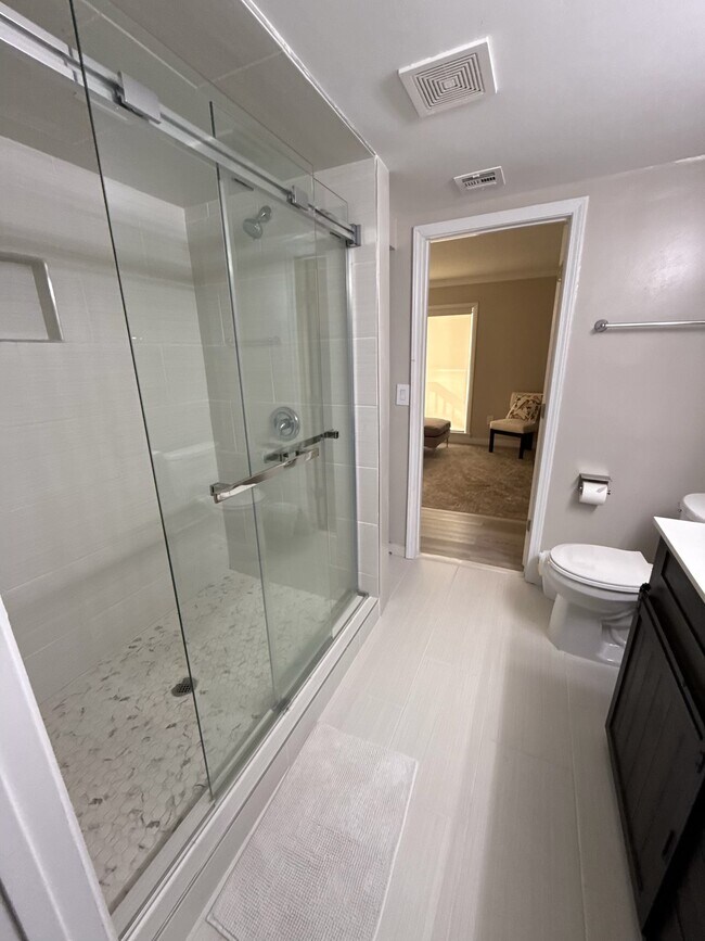 Foto del edificio - 85 Pine Valley Rd