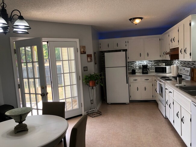 Beautiful kitchen with above and below cabinet lighting! - 324 Atlantic Ave