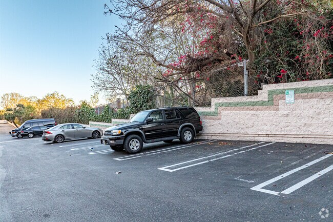 Building Photo - Casa Verde Estates