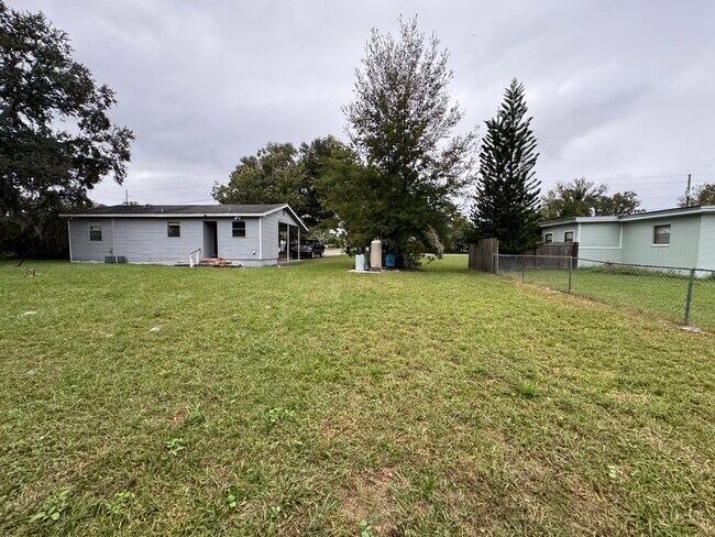 Foto del edificio - 1625 Grayson Dr