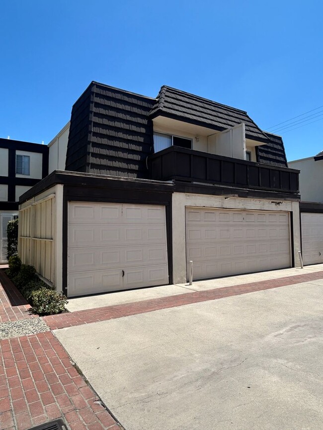 Building Photo - 1130 Arcadia Ave