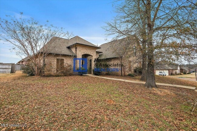 Building Photo - 206 Copper Creek Dr