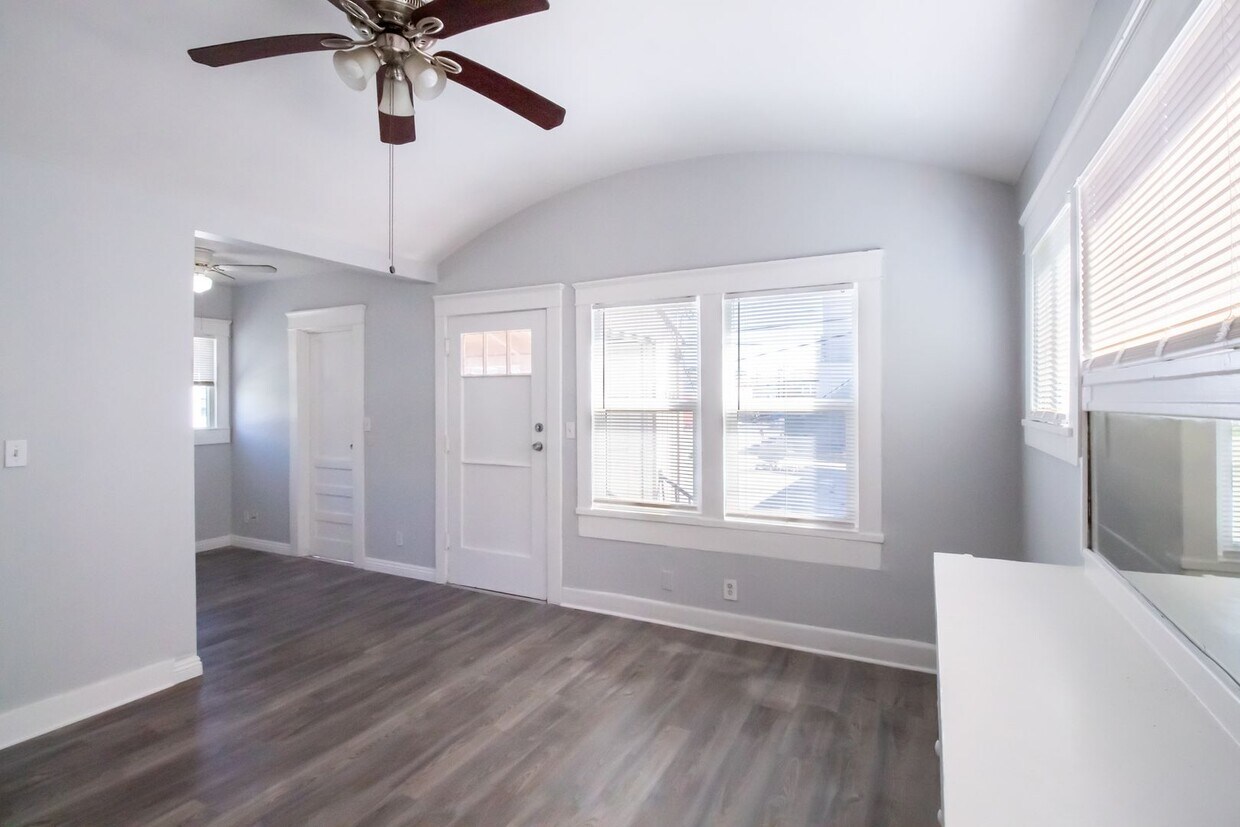 Foto principal - 736 Olive Ave