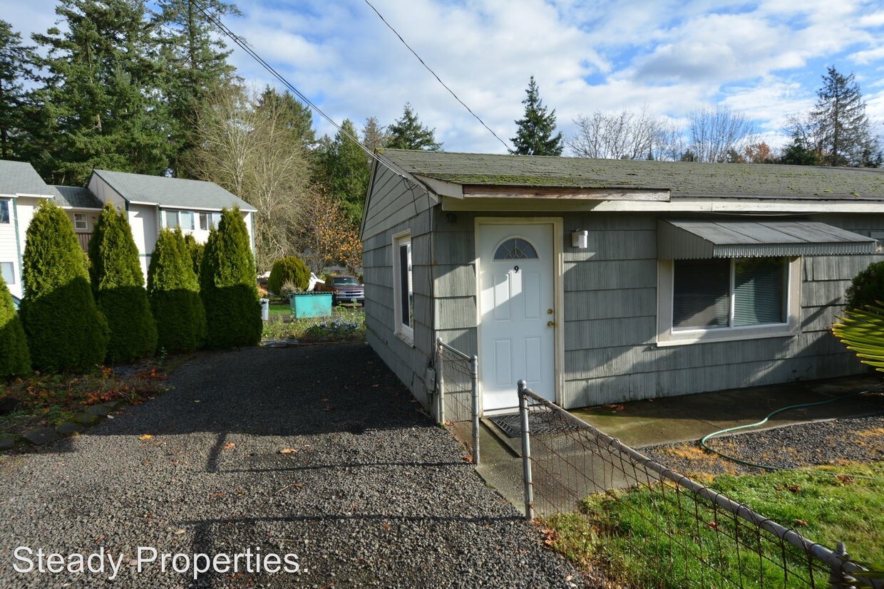 Primary Photo - 1104 25th Avenue Ct