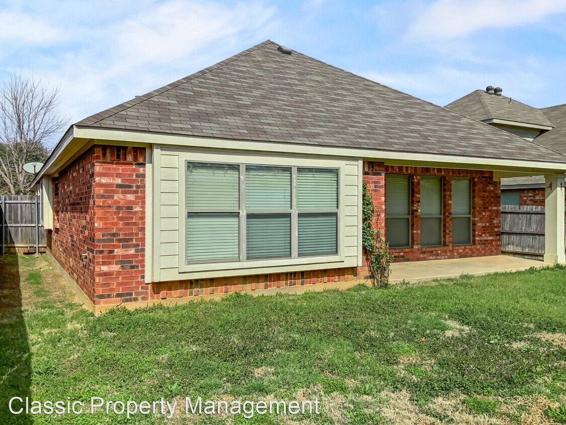 Foto del edificio - 3 br, 2 bath House - 656 Minkel Drive