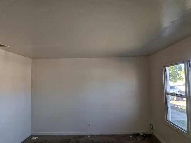 Building Photo - 5302 Thurman Way