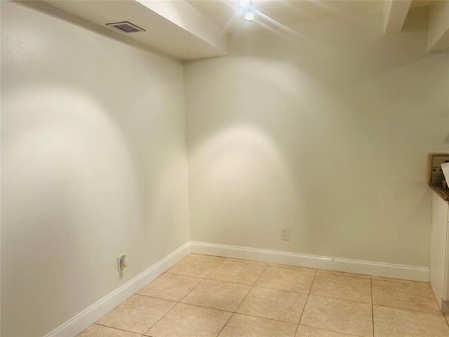 Building Photo - 1205 S Flagler Ave