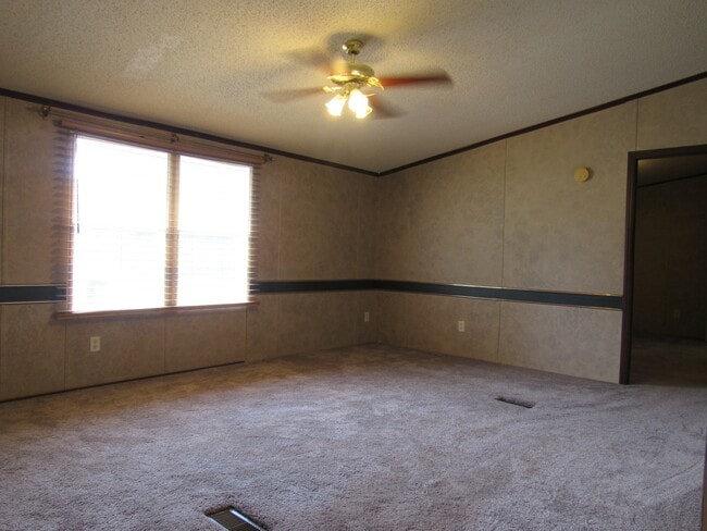 Building Photo - 7614 AR-38