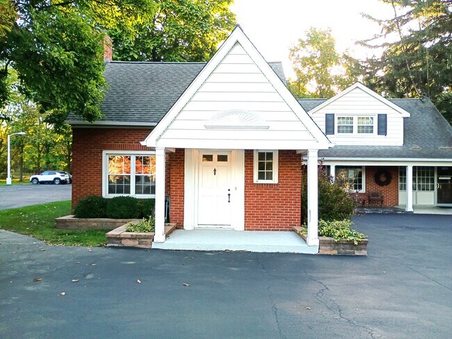 Foto del edificio - 3875 N Buffalo Rd
