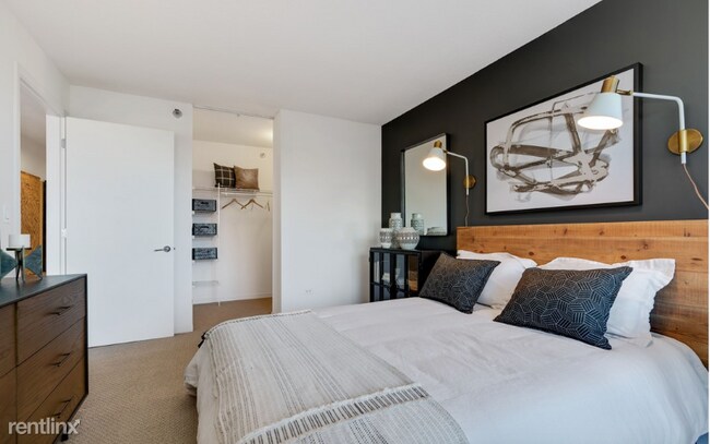 Foto del edificio - 2 br, 2 bath Condo - 429 E Ohio St 4107 Un...