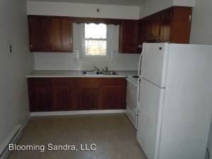 Building Photo - 105-107 Sandra Dr