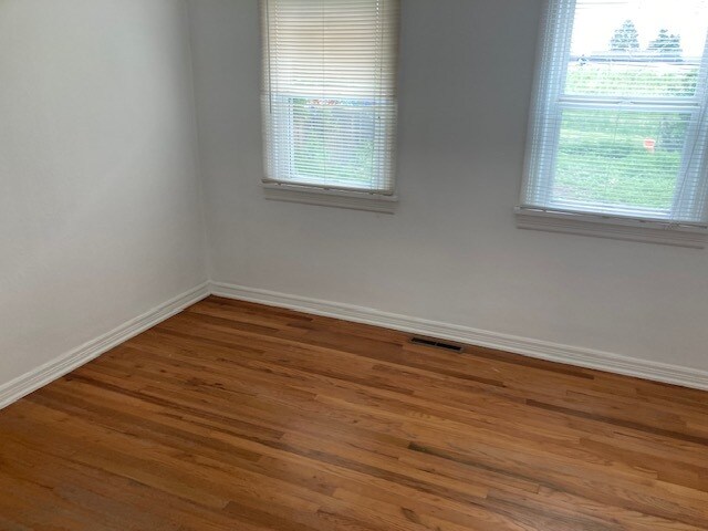 bedroom 1&2 - 1250 Ames St