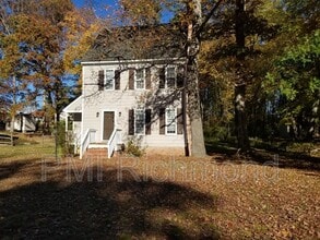 Building Photo - 9712 Kendrick Rd