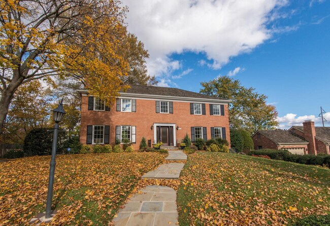 Foto del edificio - 6304 Long Meadow Rd