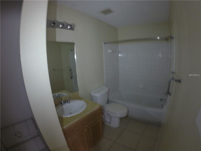 Building Photo - 637 Fairwood Forest Dr