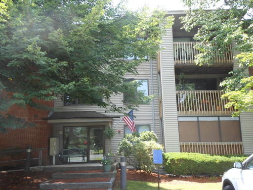 Primary Photo - 527 Candlewood Park