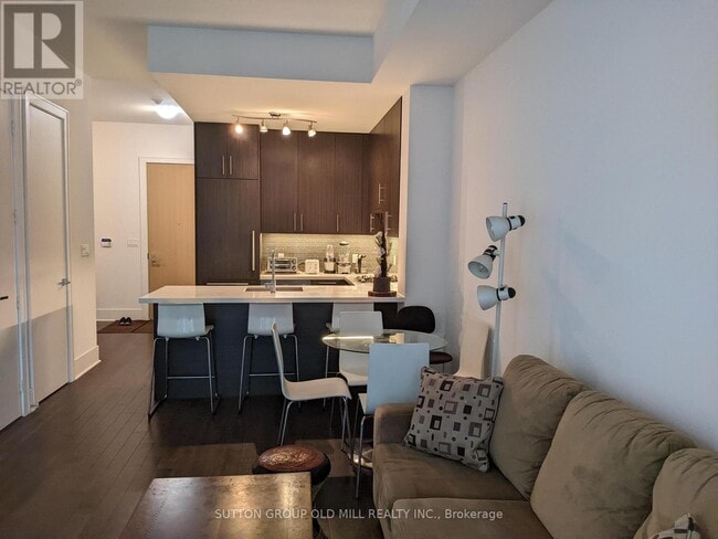 Building Photo - 29 Queens Quay E