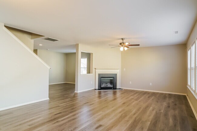 Foto del edificio - 4901 Autumn Sage Landing