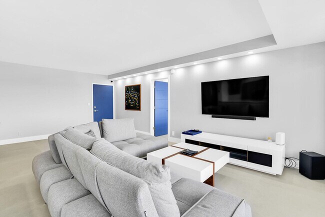 Foto del edificio - 2701 N Ocean Blvd