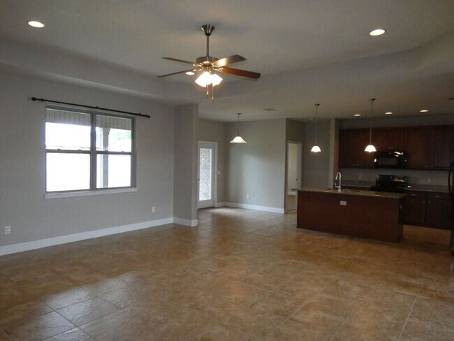 Building Photo - 5355 Dalton Cir