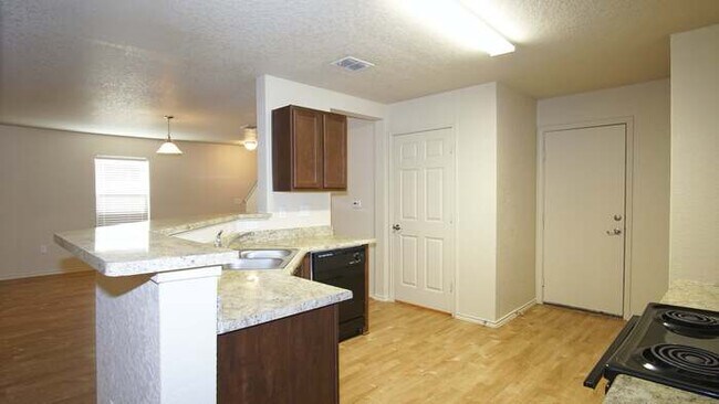 Building Photo - Enclave at Northeast Crossing - 7526 Whisp...