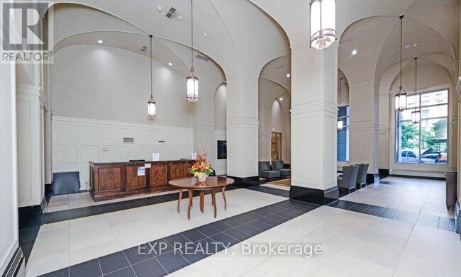 Building Photo - 388 Prince of Wales Dr