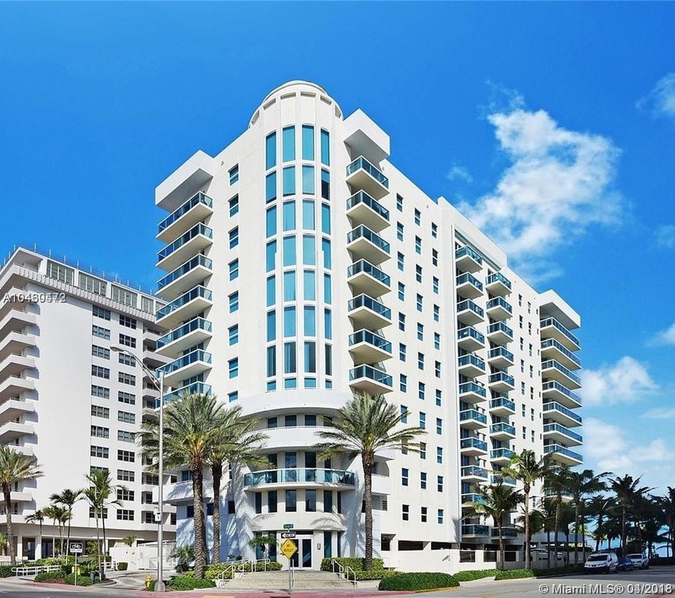 THE WAVERLY AT SURFSIDE Room for Rent in Surfside, FL
