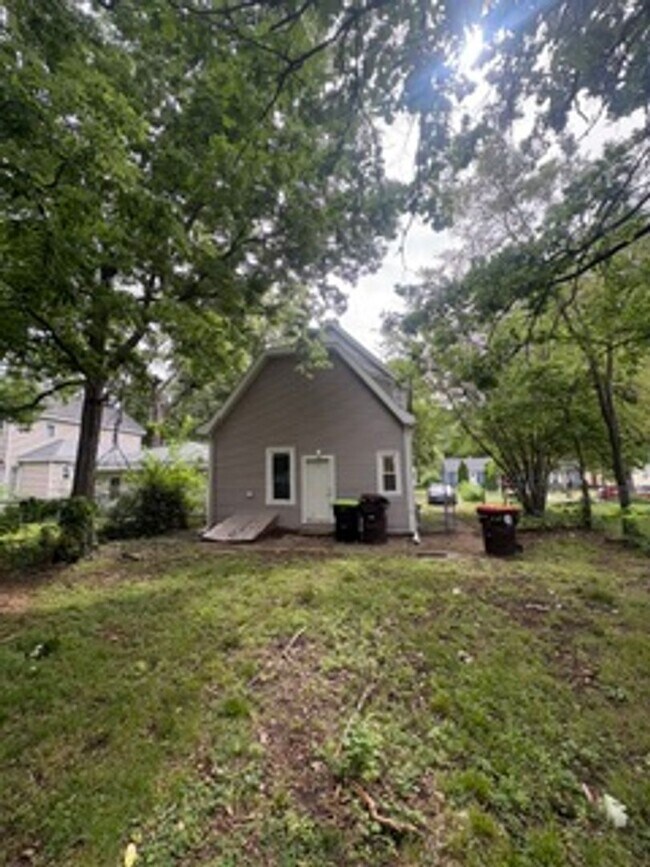 Foto del edificio - 4 bedroom single family home in Peoria for Rent