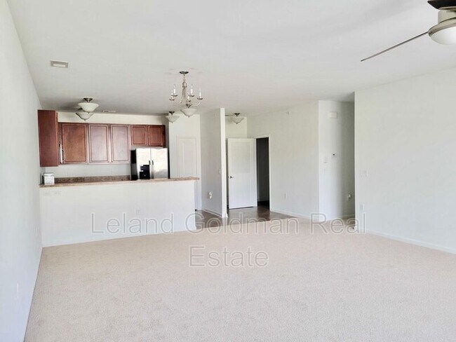 Building Photo - 4332 Hillingdon Bend