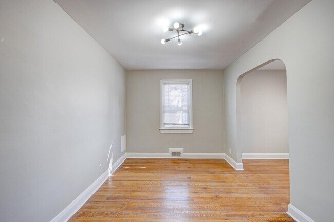 Building Photo - 5537 Gist Ave