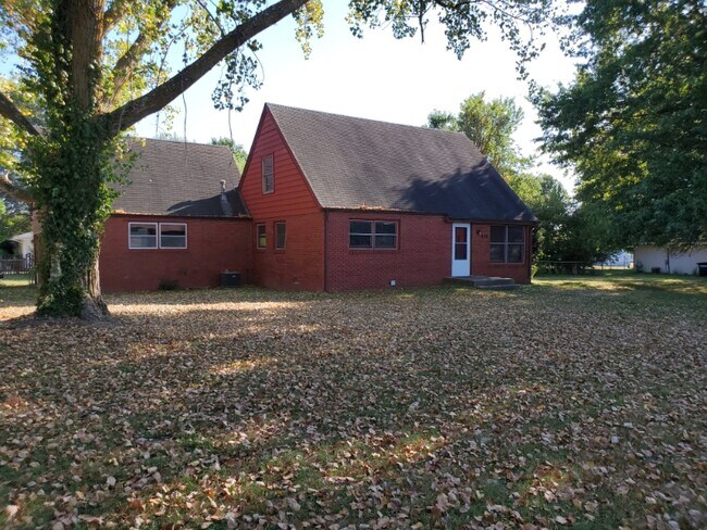 Building Photo - 416 Beam St