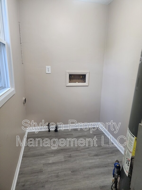 Foto del edificio - 2830 Cranbrook St