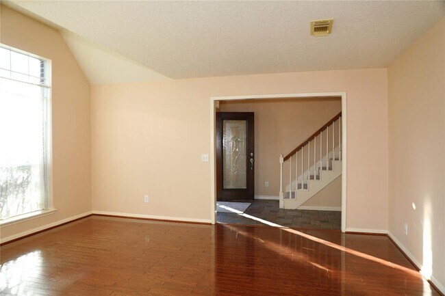 Foto del edificio - 3423 Deeds Rd