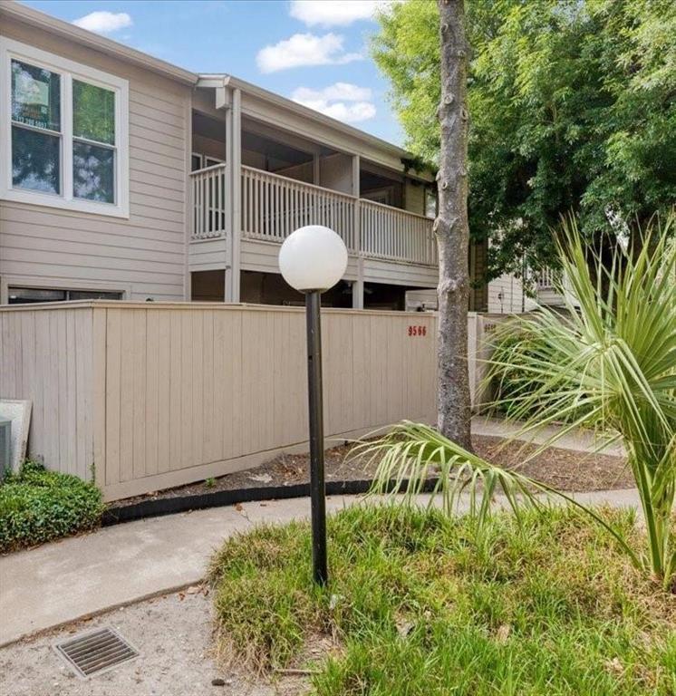 Foto principal - 9566 Windswept Ln