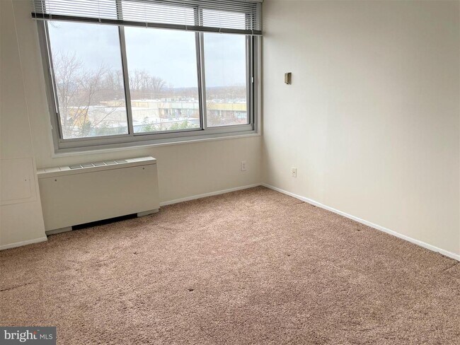 Building Photo - 11801 Rockville Pike