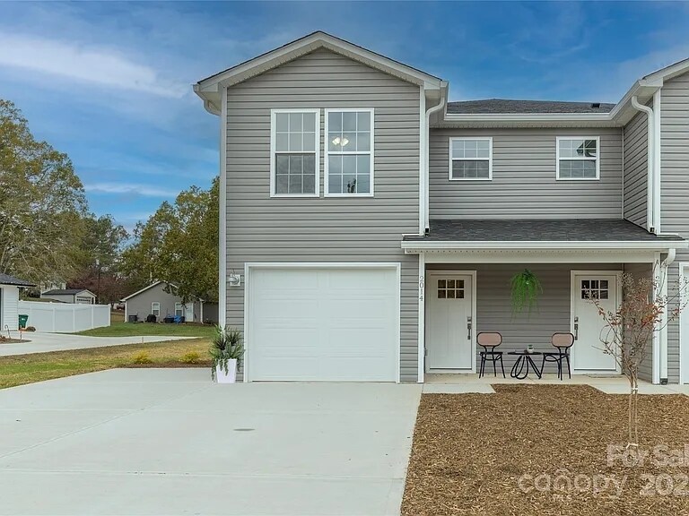 Foto principal - 2014 Crown Point Dr